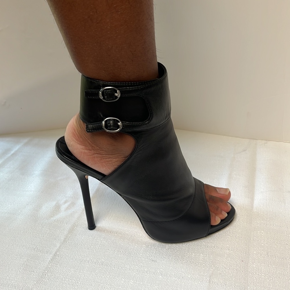 Leon Max shoes
